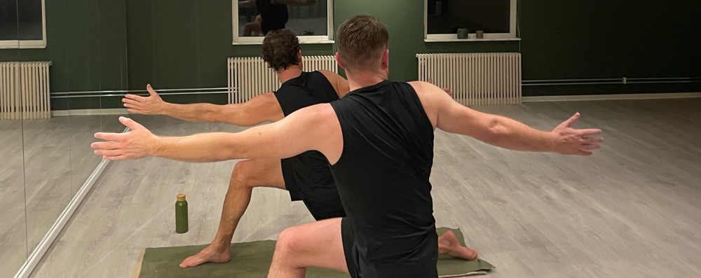 Yogaklass endast för män - för dig som vill bli smidigare!