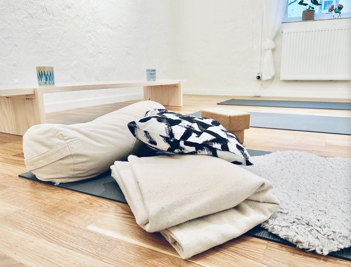 Yin yoga i Vasastan 75 min