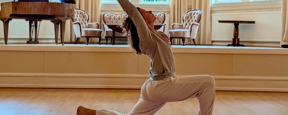 Vinyasa Yoga i Dalby Tingshus, Morgonklass