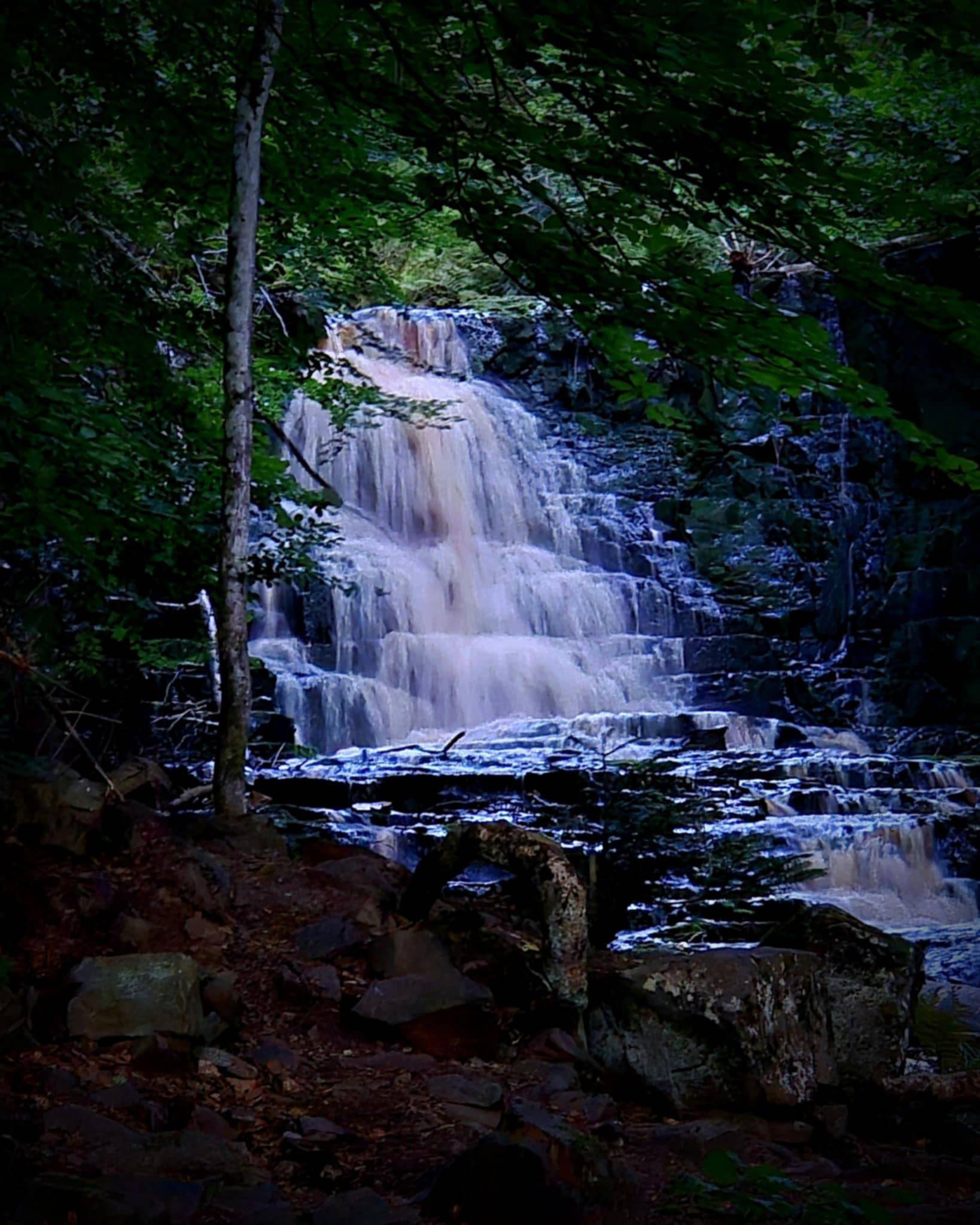 YINYOGA VATTENFALL - utan ansträngning