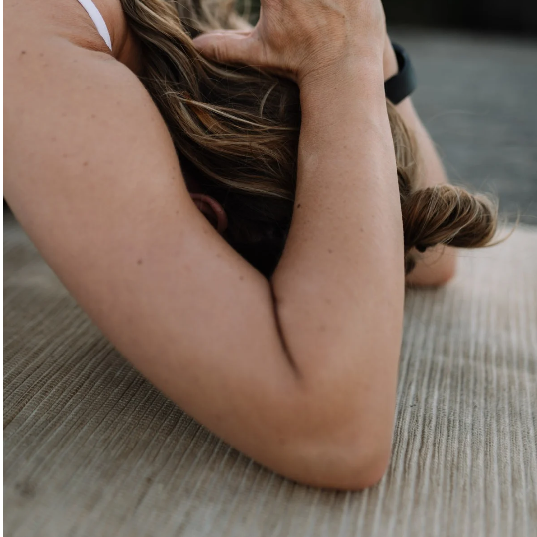 YogaLANDA HEL TERMIN. Våren2026. Onsdagar kl.18.00-19.15.