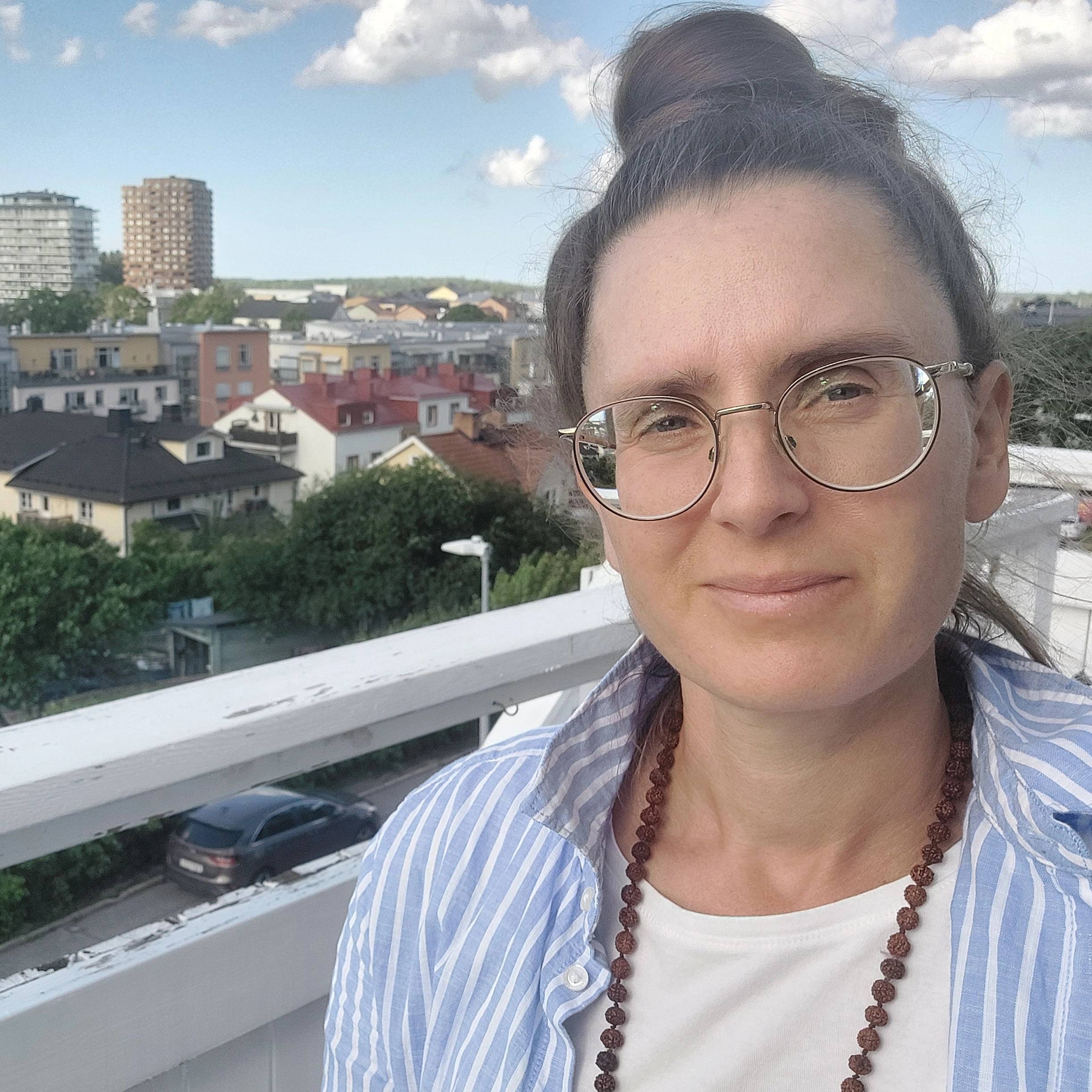 Kundaliniyoga Kurs Tisdagar kl 11-12:30 14 gånger