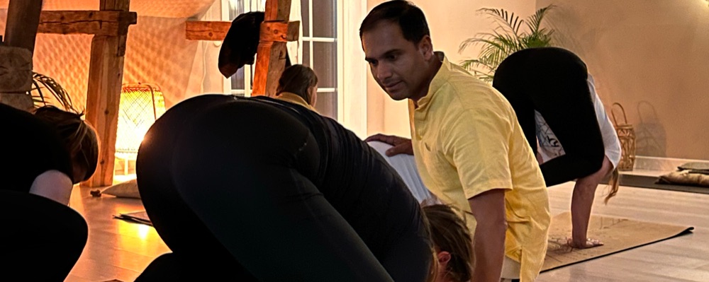 Online yoga private class for beginner