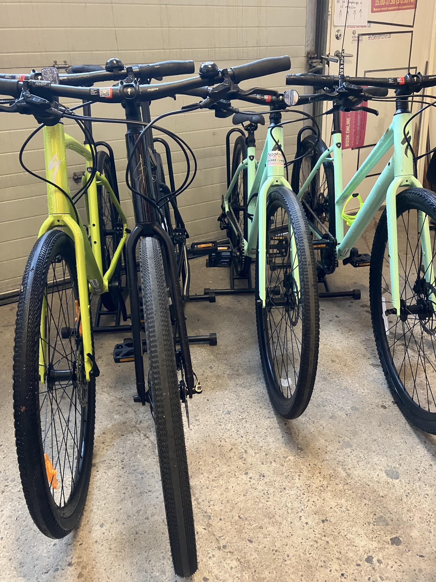 Hyra cykel Specialized Sirrus