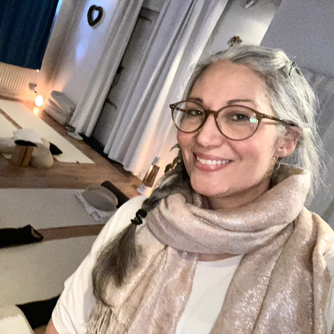 Restorative yoga - drop in (90 min)