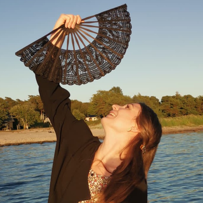 Commercial (Heels optional) 60