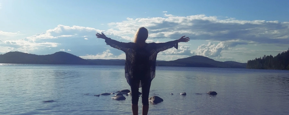 FRIHET 🌙 Naturceremoni vid Nymånen