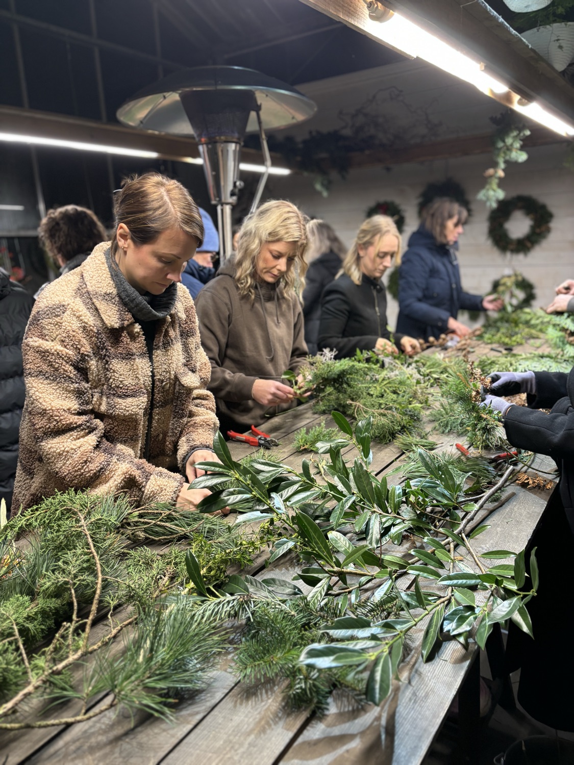 Bind julens dörrkrans