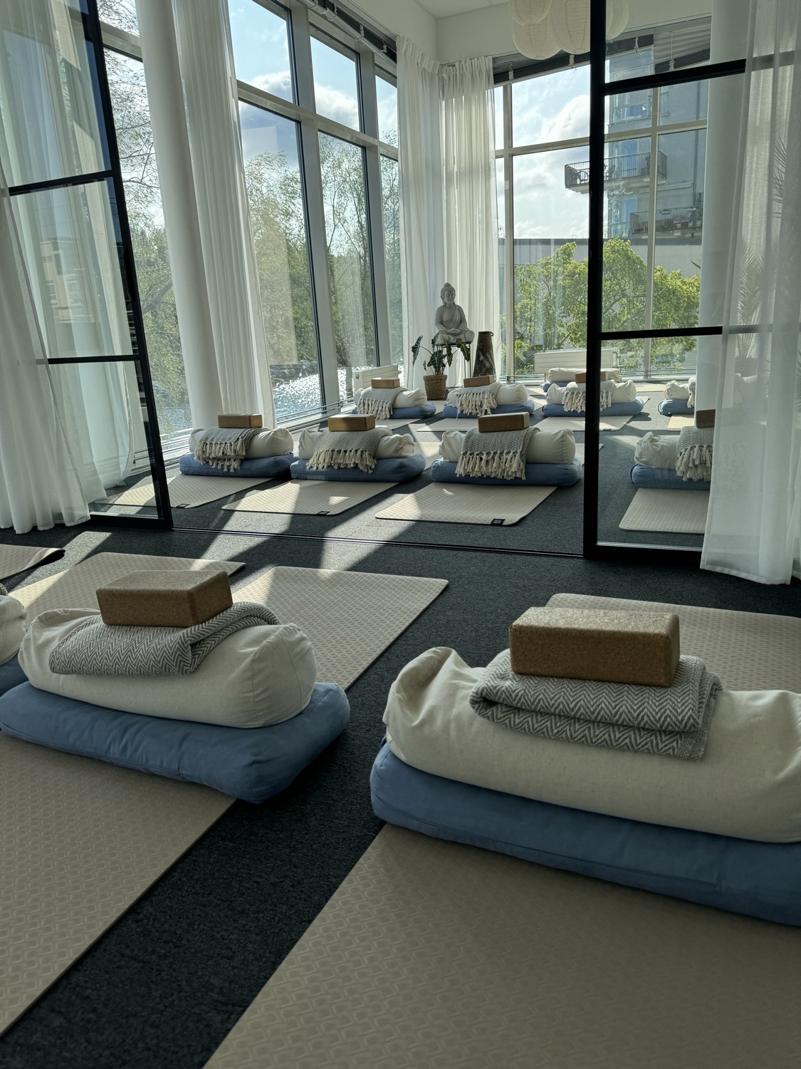 HormonyYoga – Medicinsk yoga för kvinnor