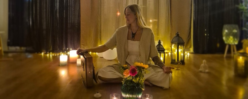 Kakaoceremoni, chakrameditation och Life force activation