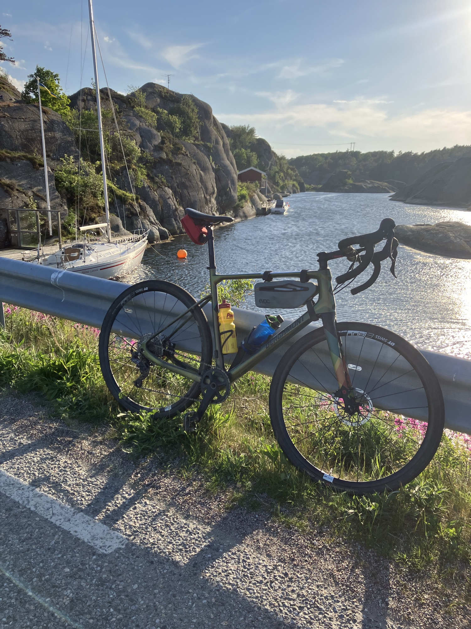 Skepp och hoj - självguidande tur över fyra öar