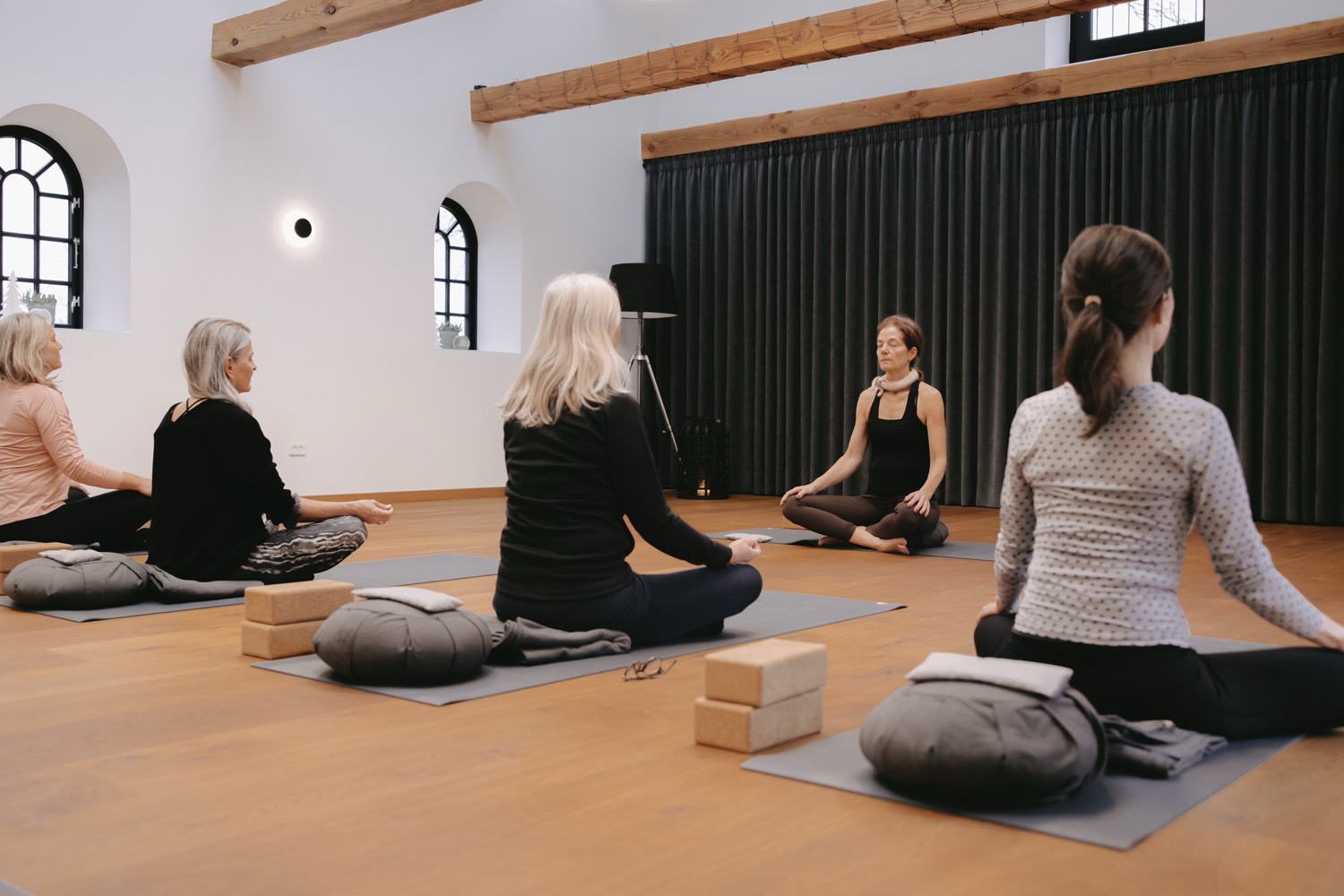 Yoga Workshop: Slip spændingerne - nakke & skuldre