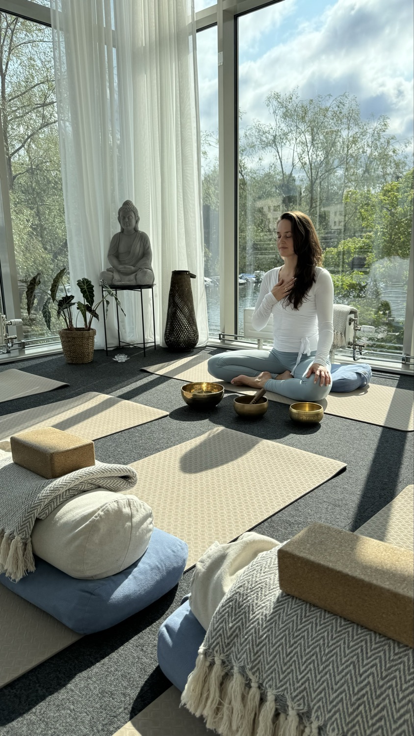 Morgonyoga Basic & frukost - kurs