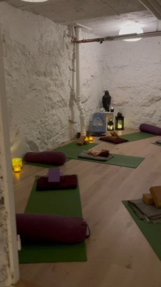 Mamma / Bebis yoga Vasastan 6:e okt - 10:e nov