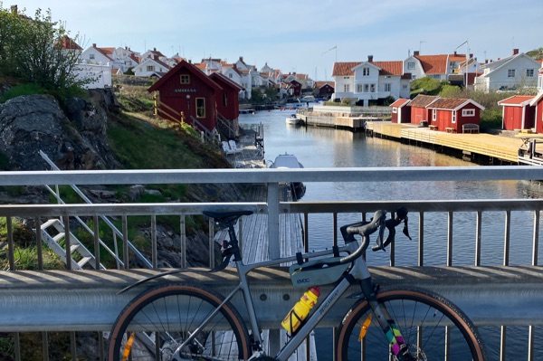 Skepp och hoj från näs till ö och ö till näs.(gravel/e-bike)