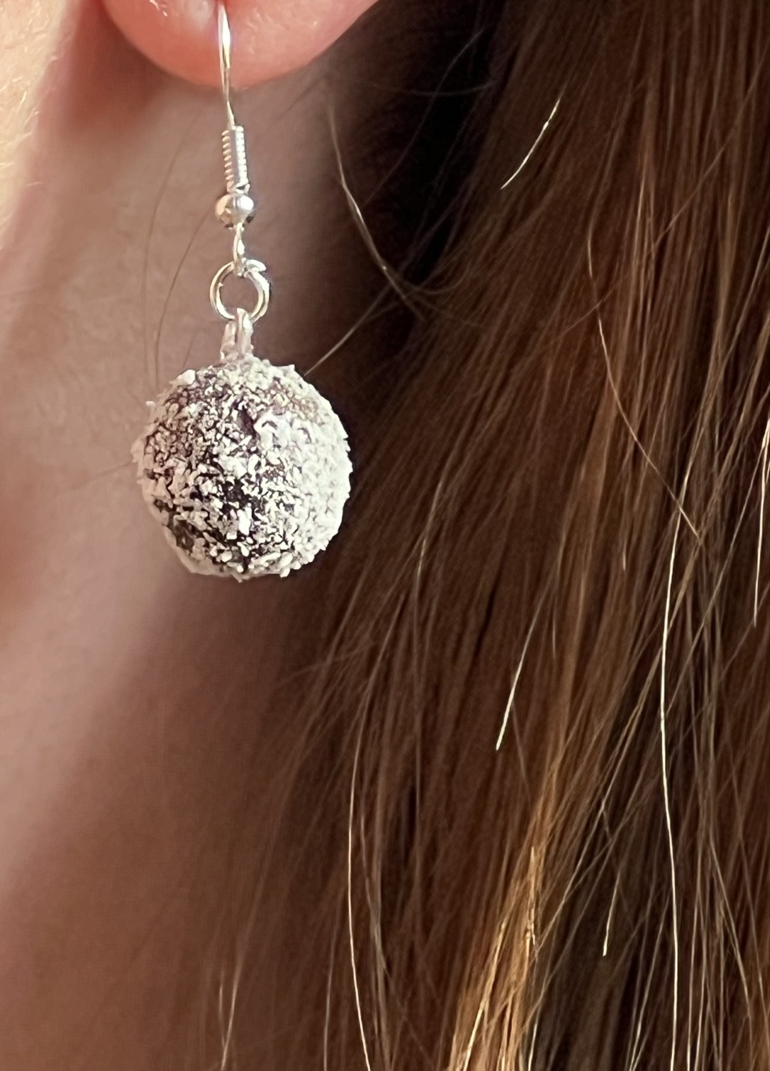 Chokladbollar (örhängen silver) inkl spårbar frakt