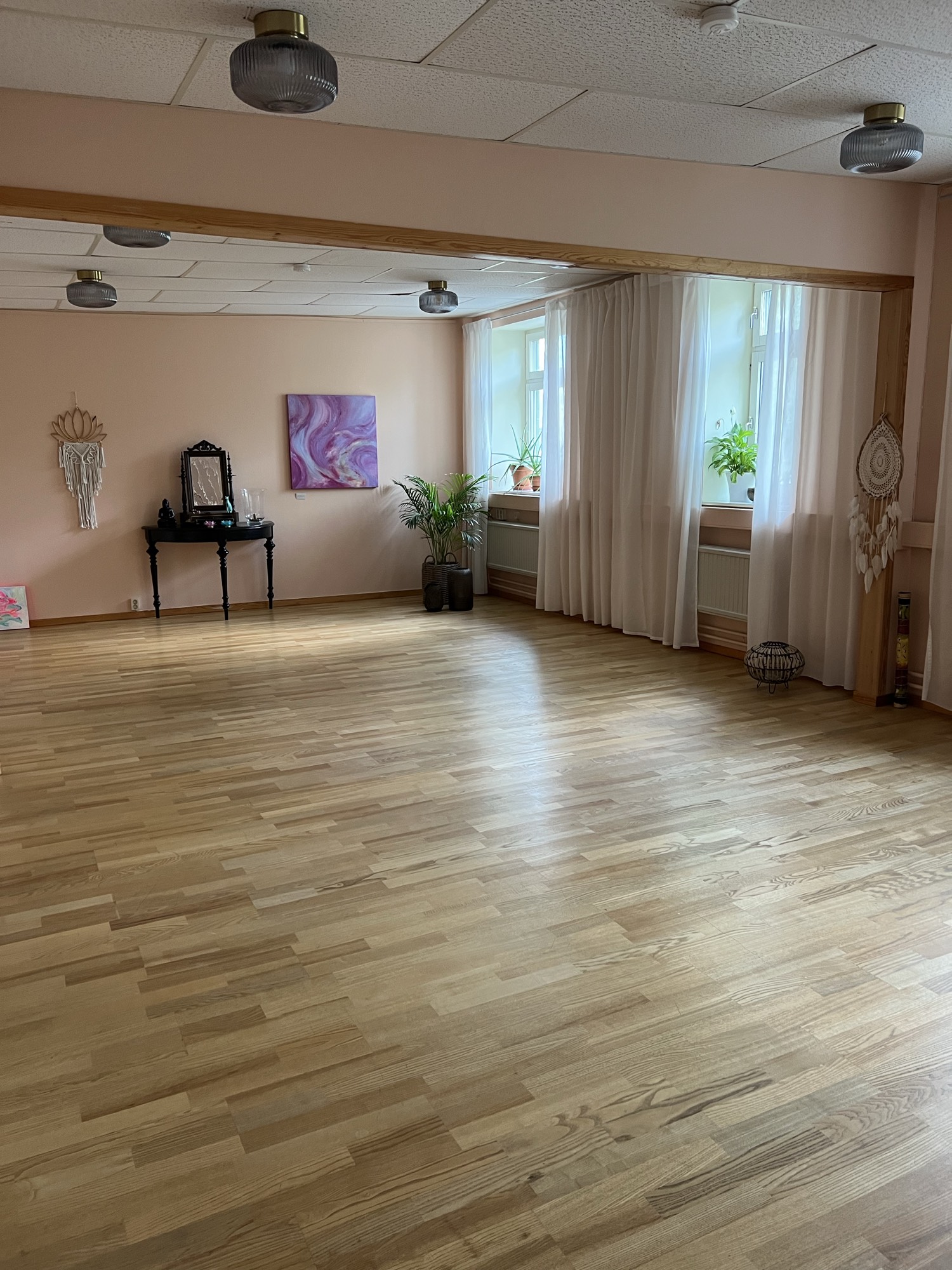 Yogasal uthyres i centrala Norrköping