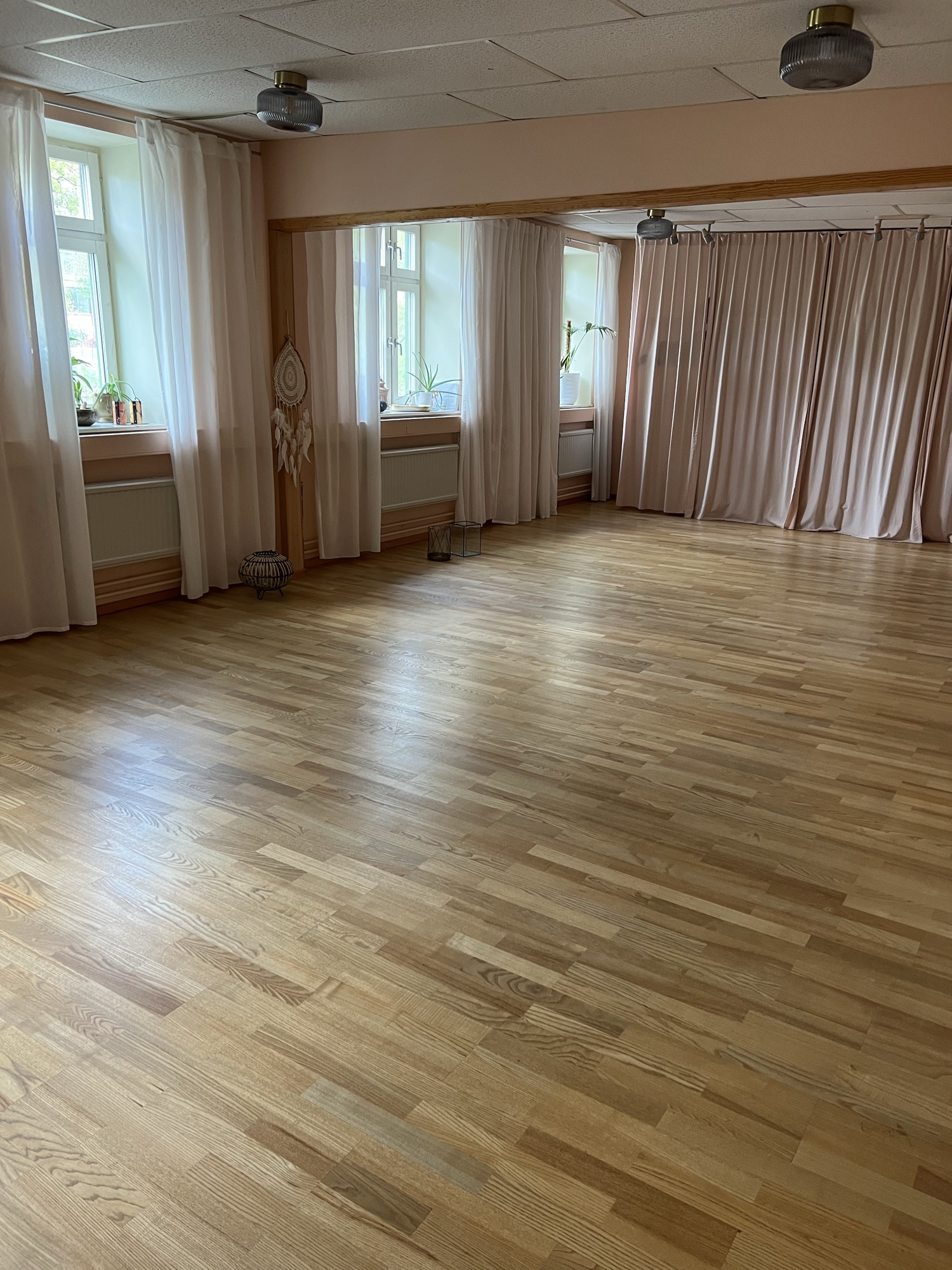 Yogasal uthyres i centrala Norrköping