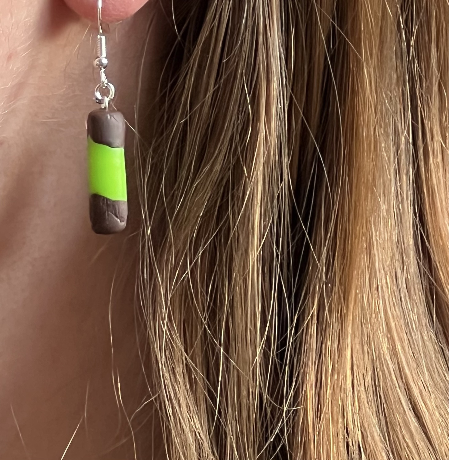 Dammsugare (örhängen silver) inkl spårbar frakt