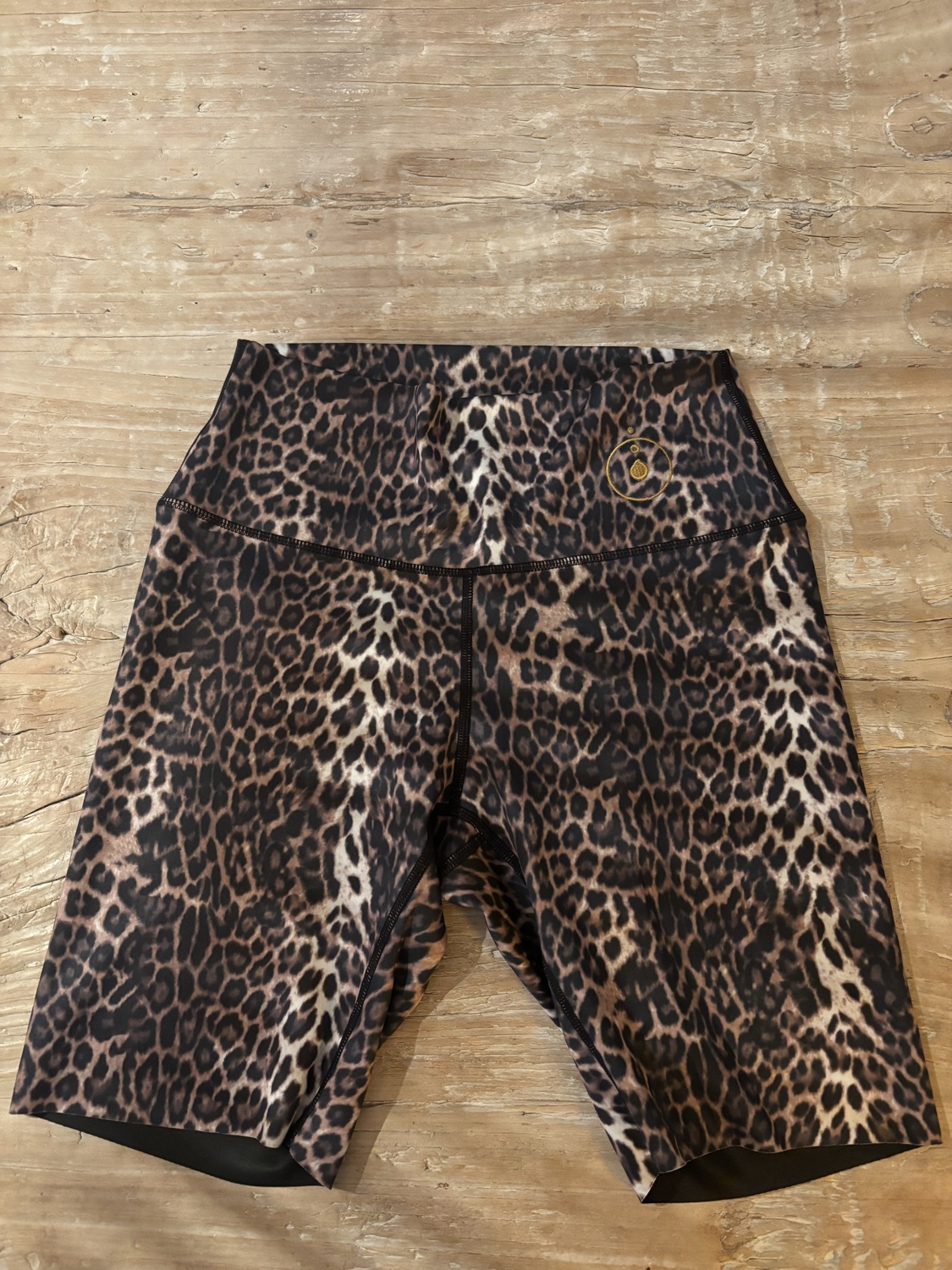 Windia Leo Short