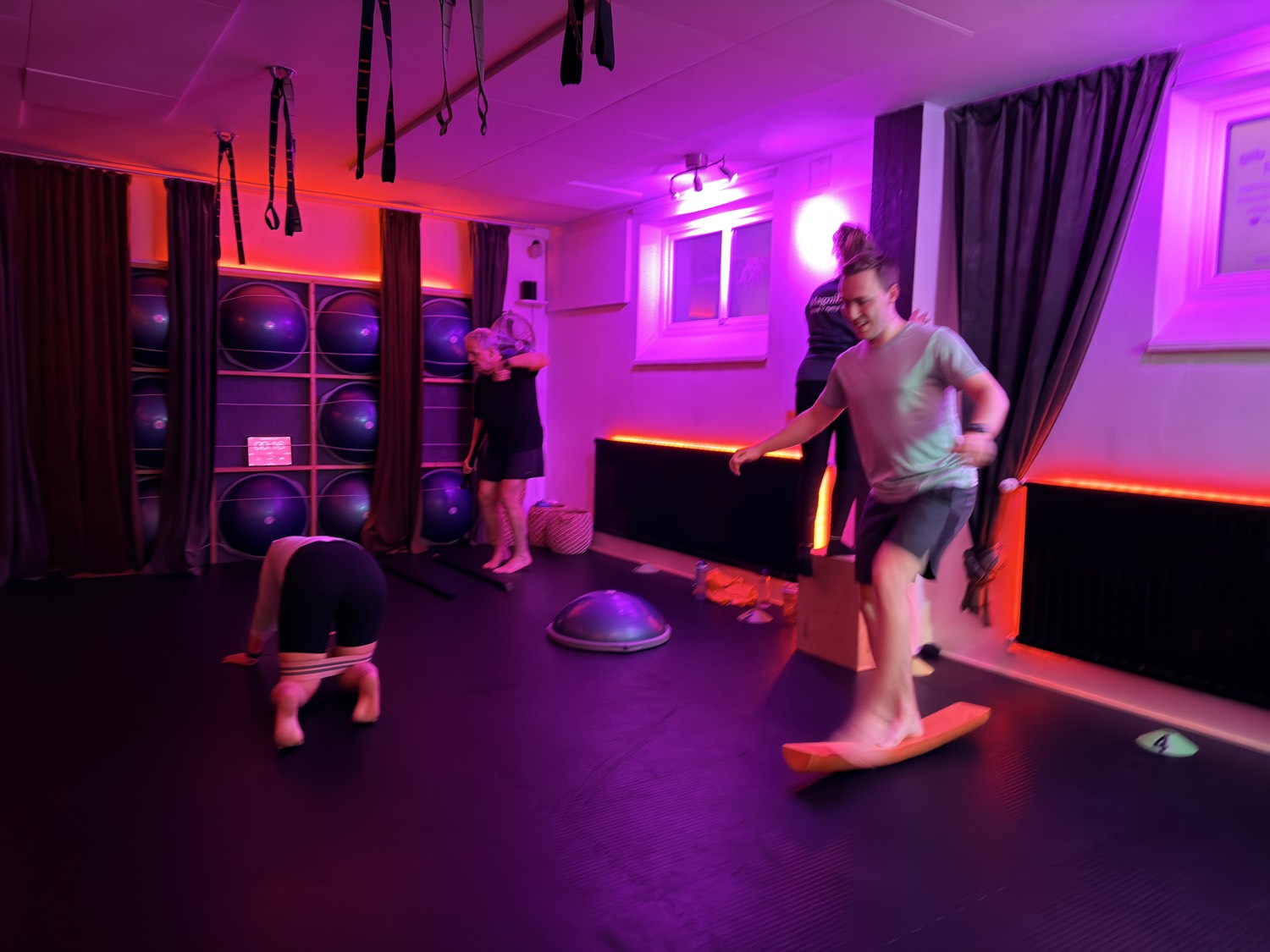 FUNKIS FLOW – 90 min Funktionell ⭕️-träning + återhämtning