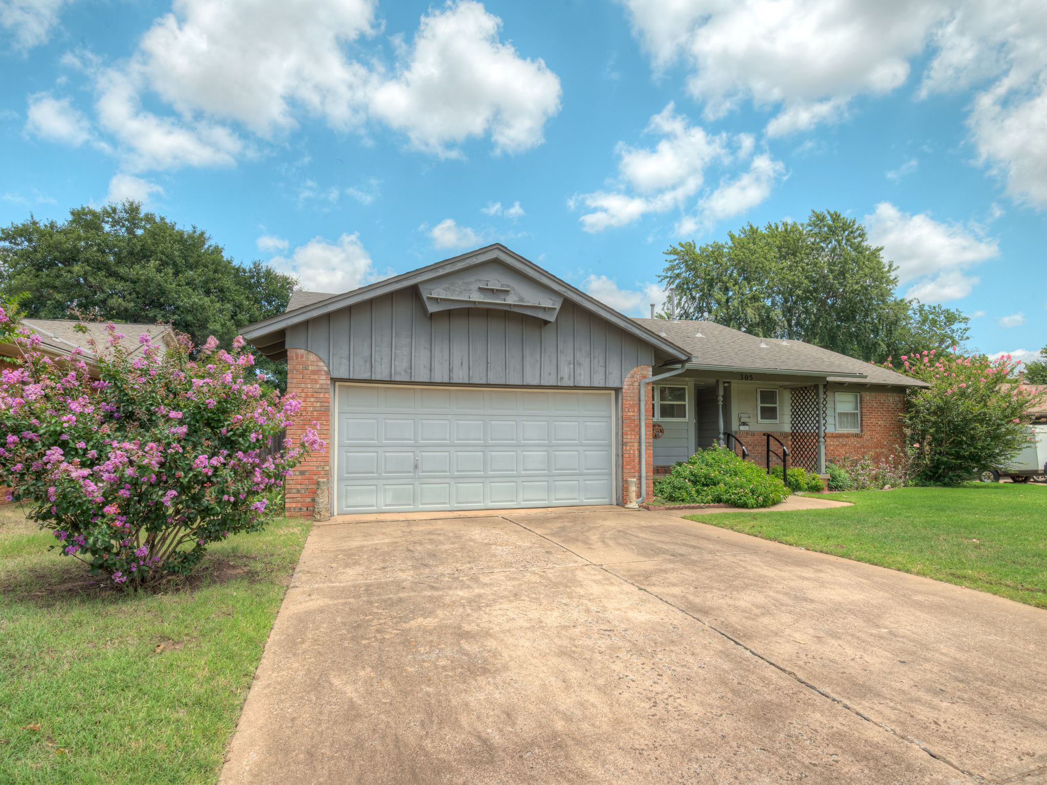 305 Ridgecrest Rd-2
