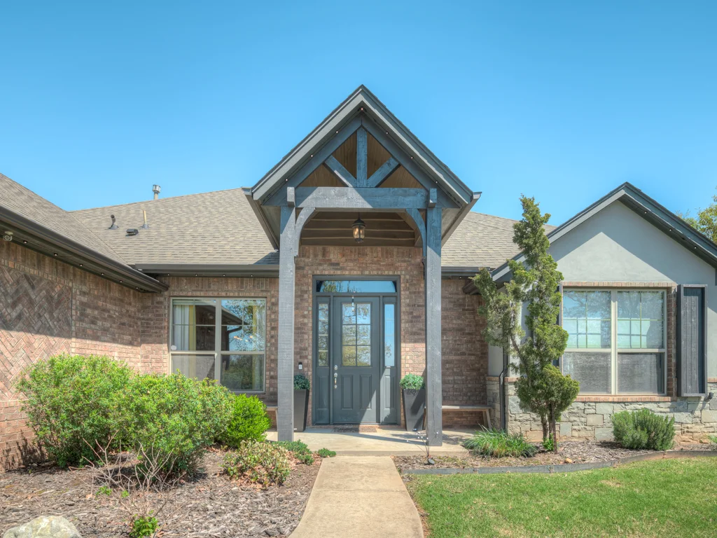 5736 Asheville Wy-5