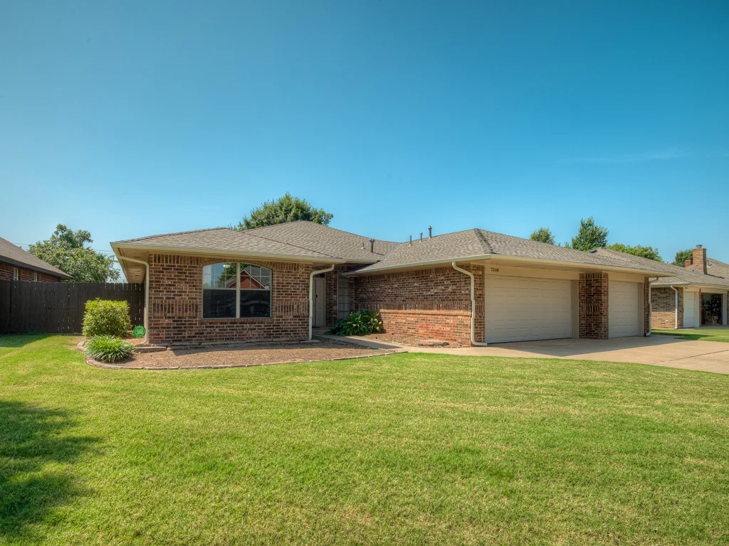 7308 NW 129th St-4