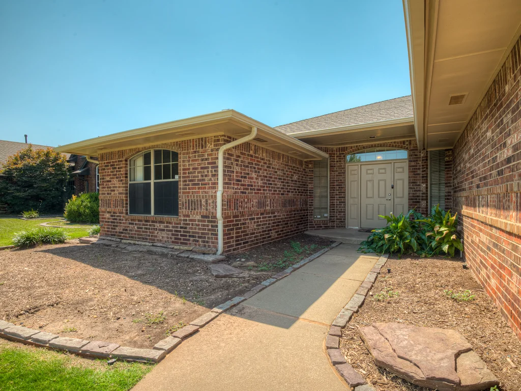 7308 NW 129th St-6