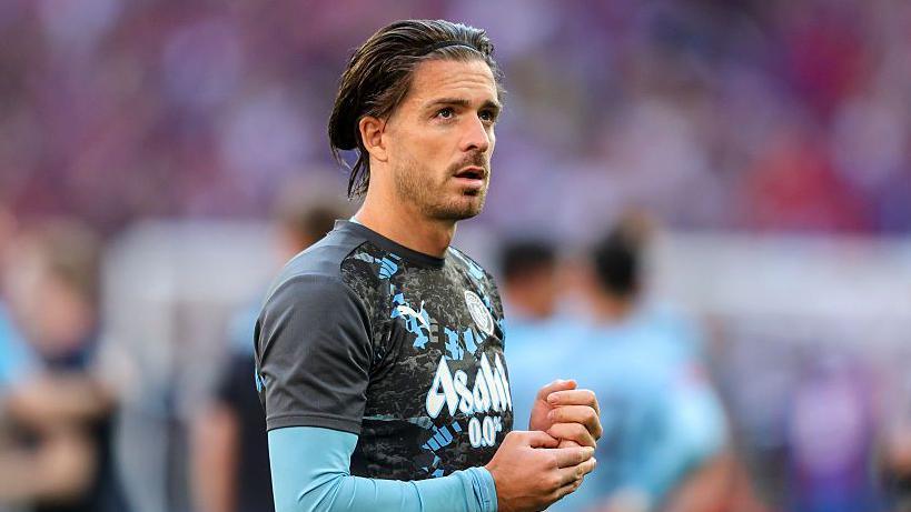 Tương lai của Jack Grealish tại Man City lung lay vì sự cạnh tranh