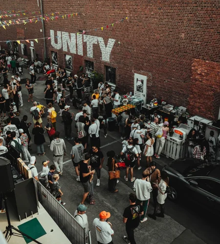 Rejoins la communauté