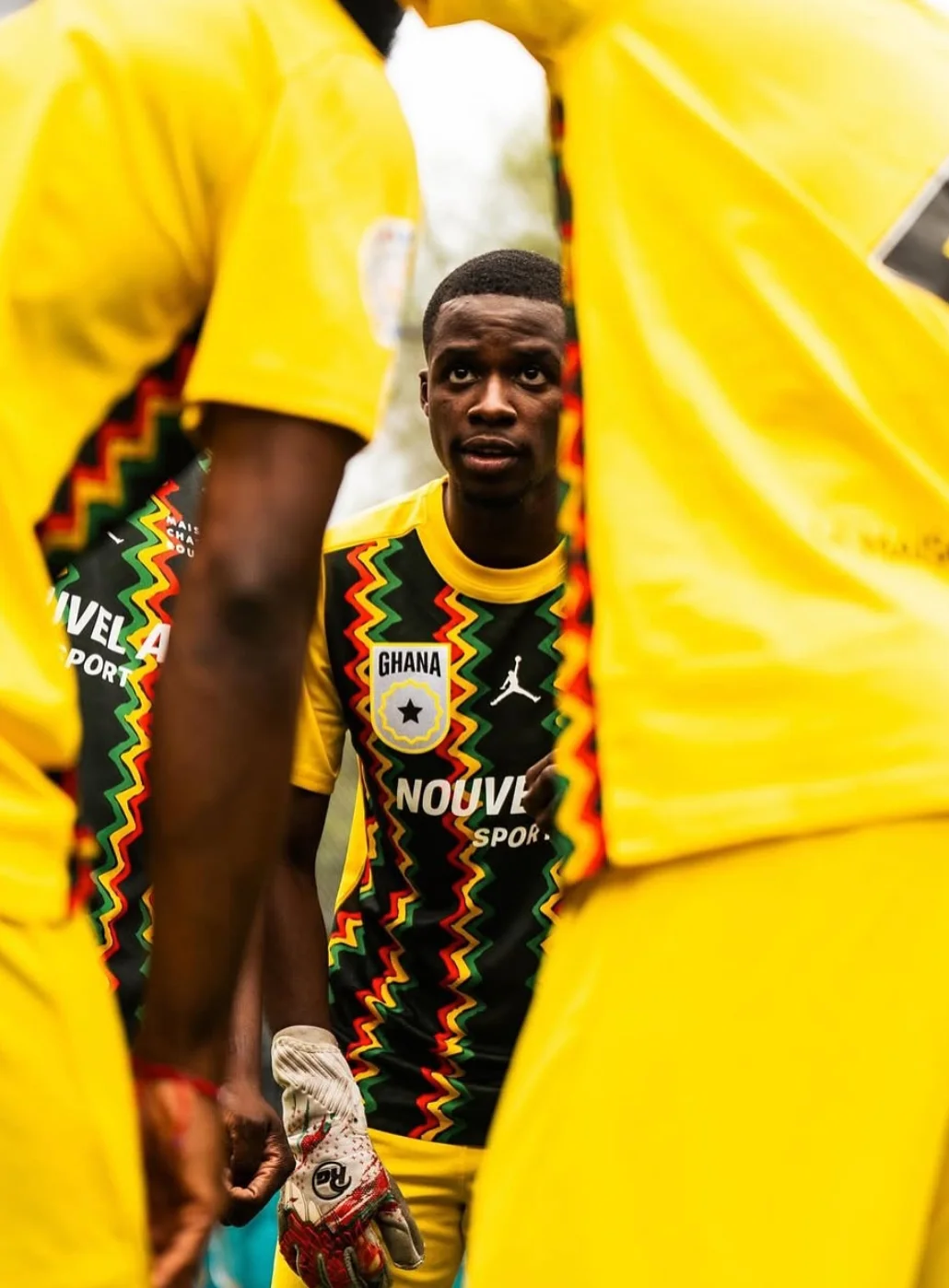 Maillot jaune  PAC18 x Maison Château Rouge x Jordan Brand