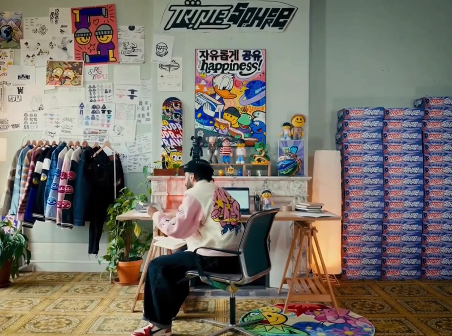 Supraw Triple Sphere Pop up Store 5 years of love  - Image 2