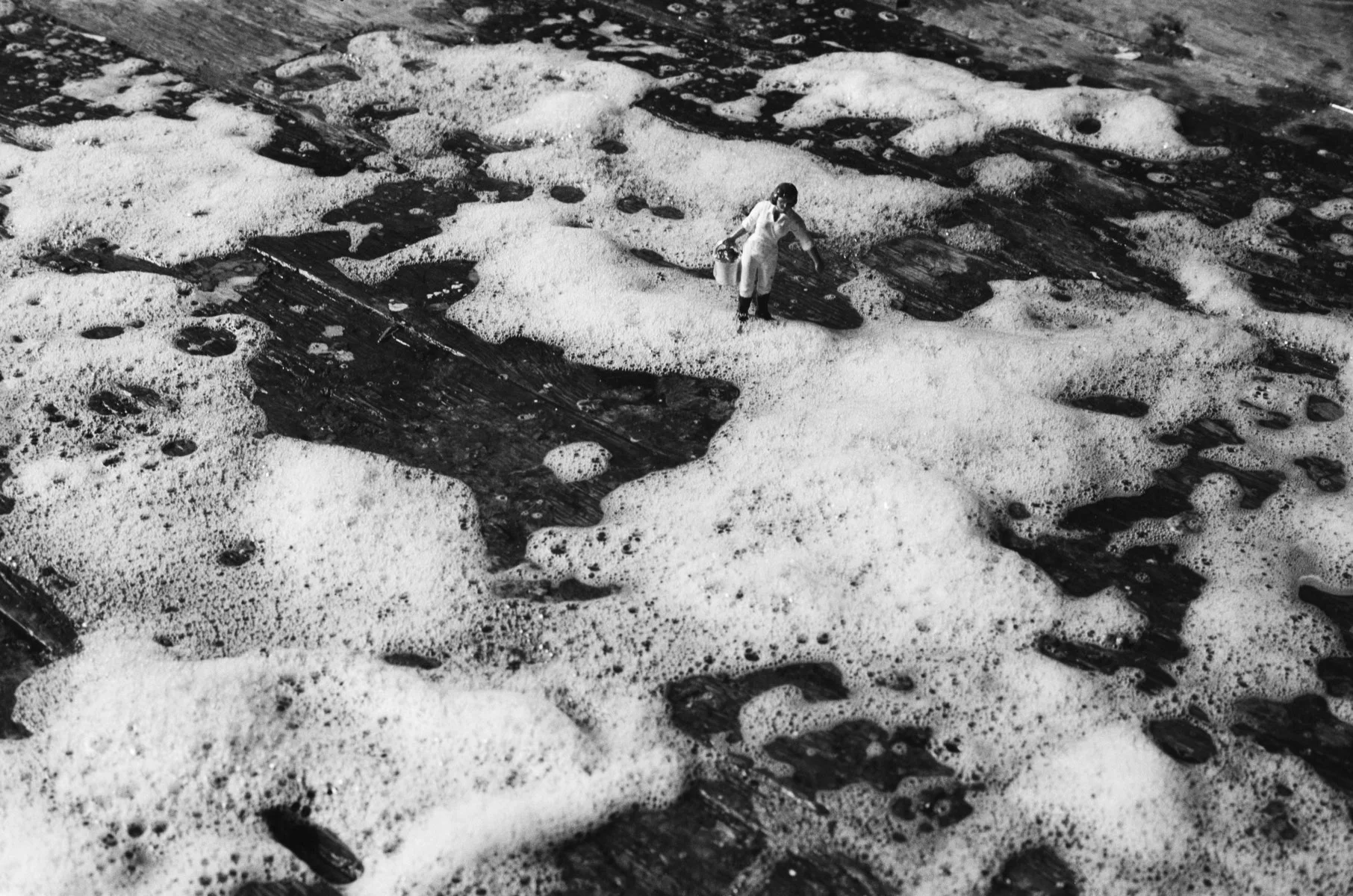 Tania Mouraud — En rêvant d’être un papillon