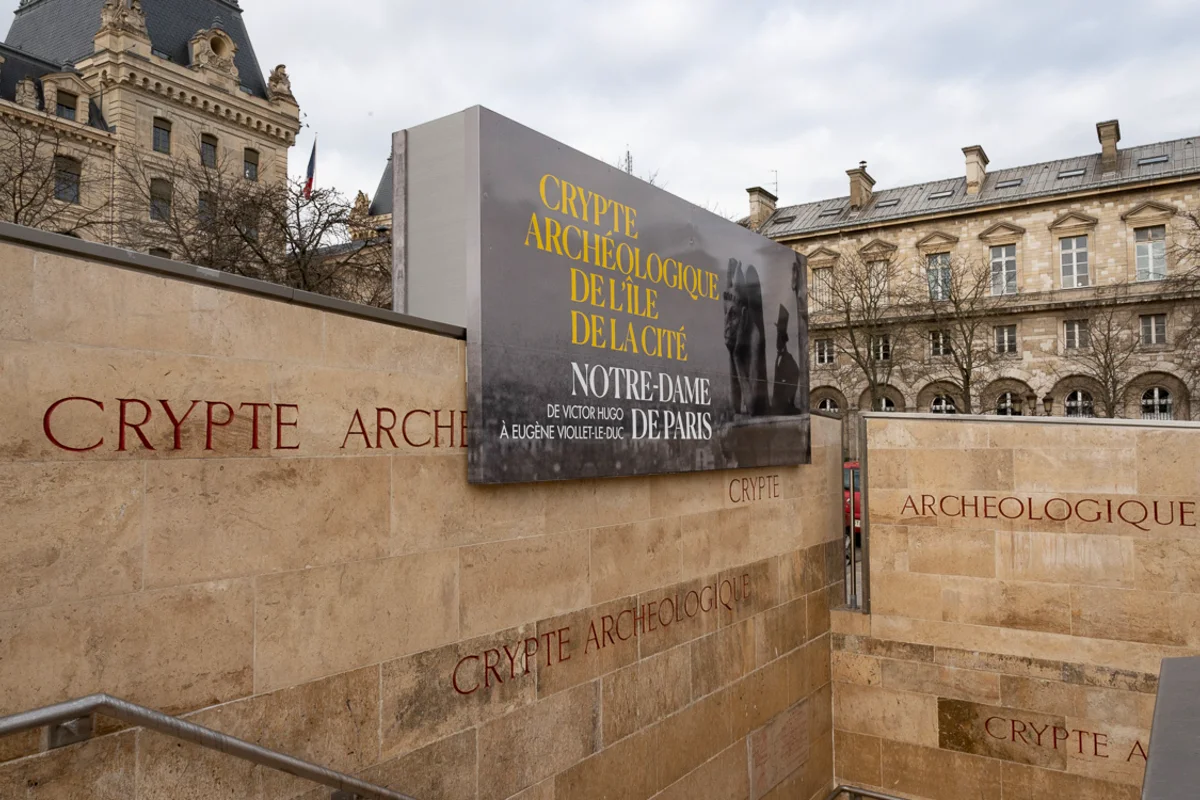 Crypte Archéologique de l'Île de la Cité