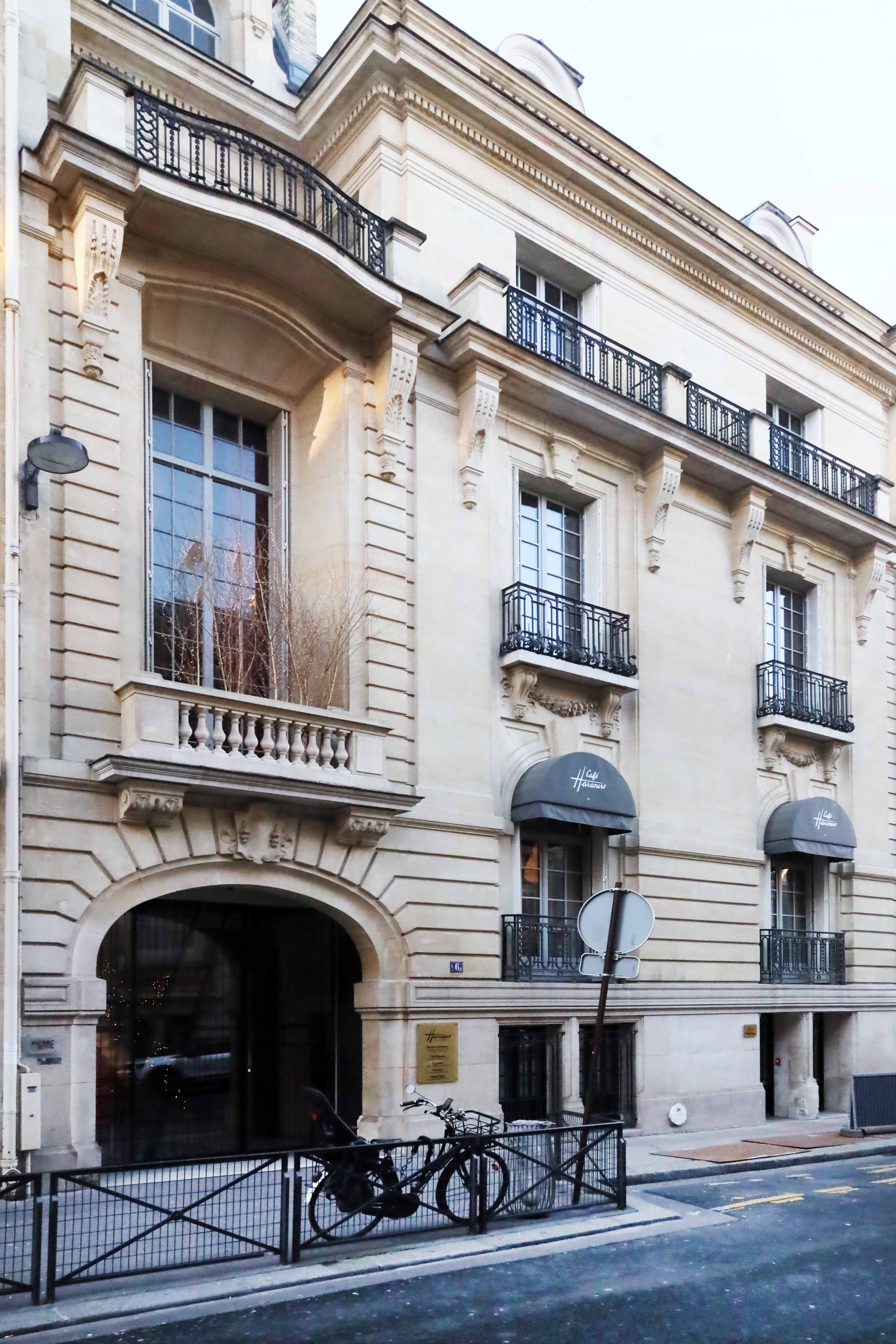 Studio Harcourt Paris