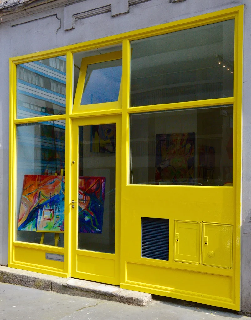 Yellow Cube Gallery - Photo 2