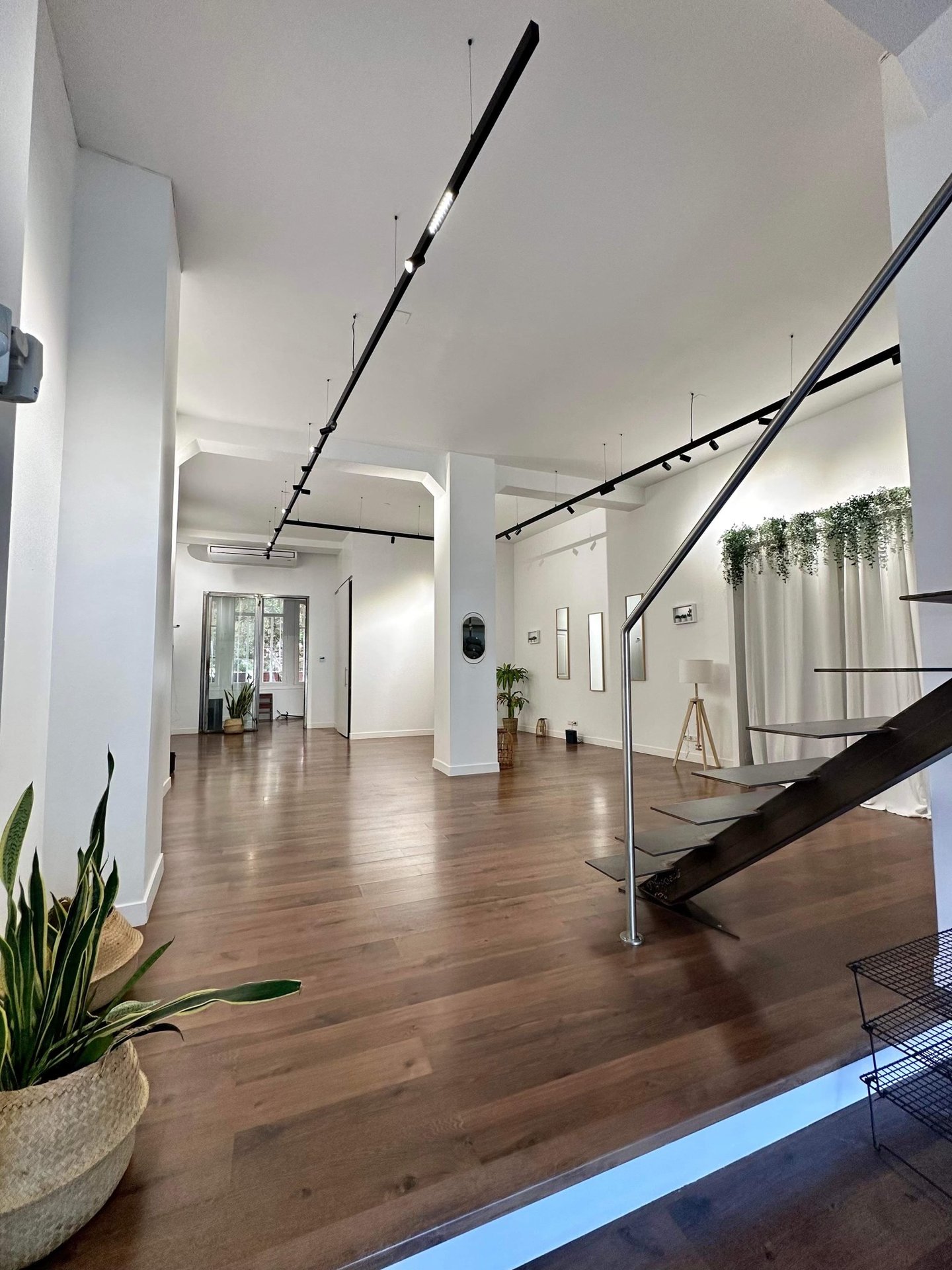 Espace de vie - anciennement galerie d'art - Image 4