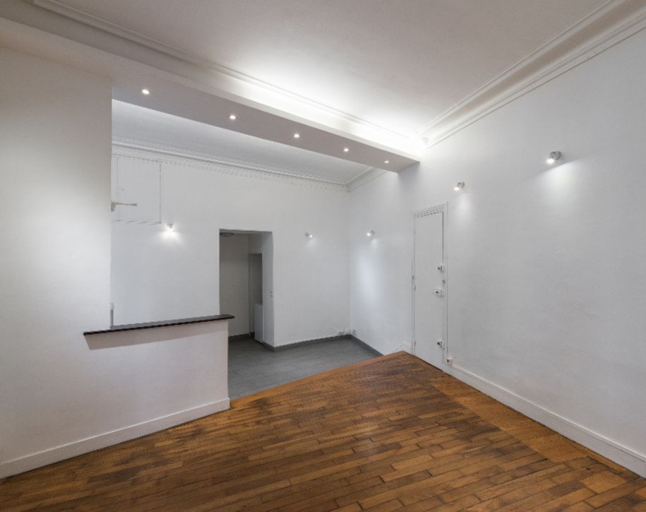 Boutique Clignancourt - Image 4