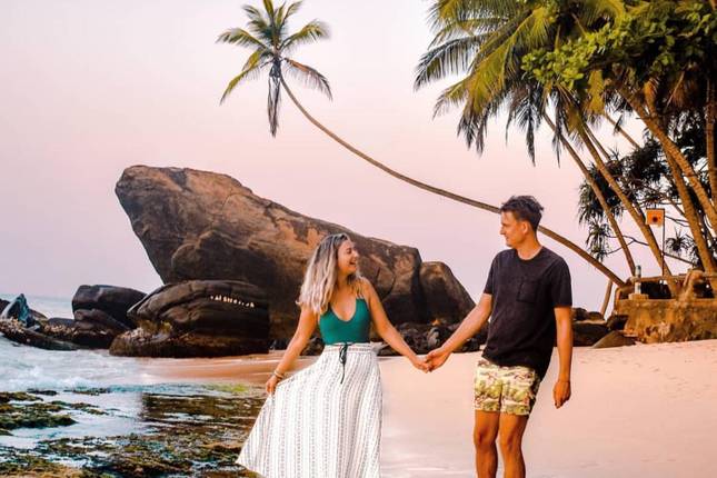 Romantic Sri Lanka Honeymoon Tour | Culture, Wildlife & Sunset Beaches 3