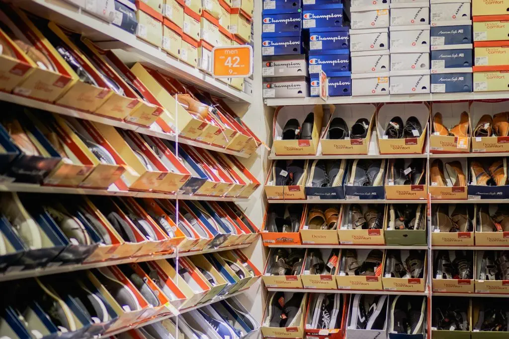 Variables y constantes, cajas que guardan información