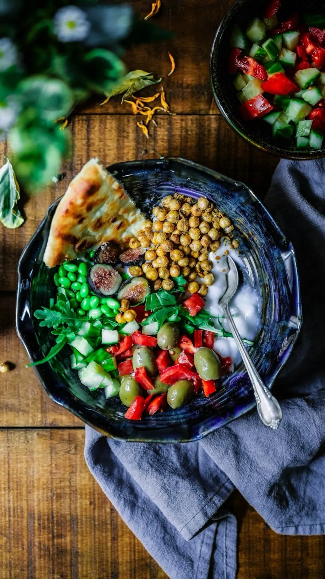Anında Hazır: Akdeniz Nohut Salatası