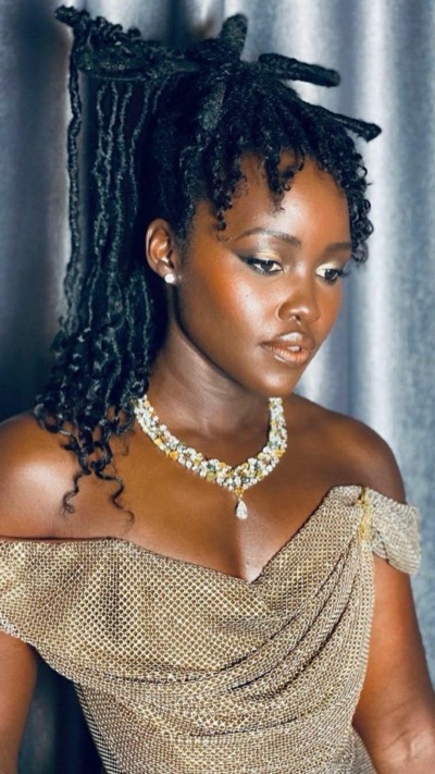 Lupita Nyong'o ve Rengarenk Görünümleri
