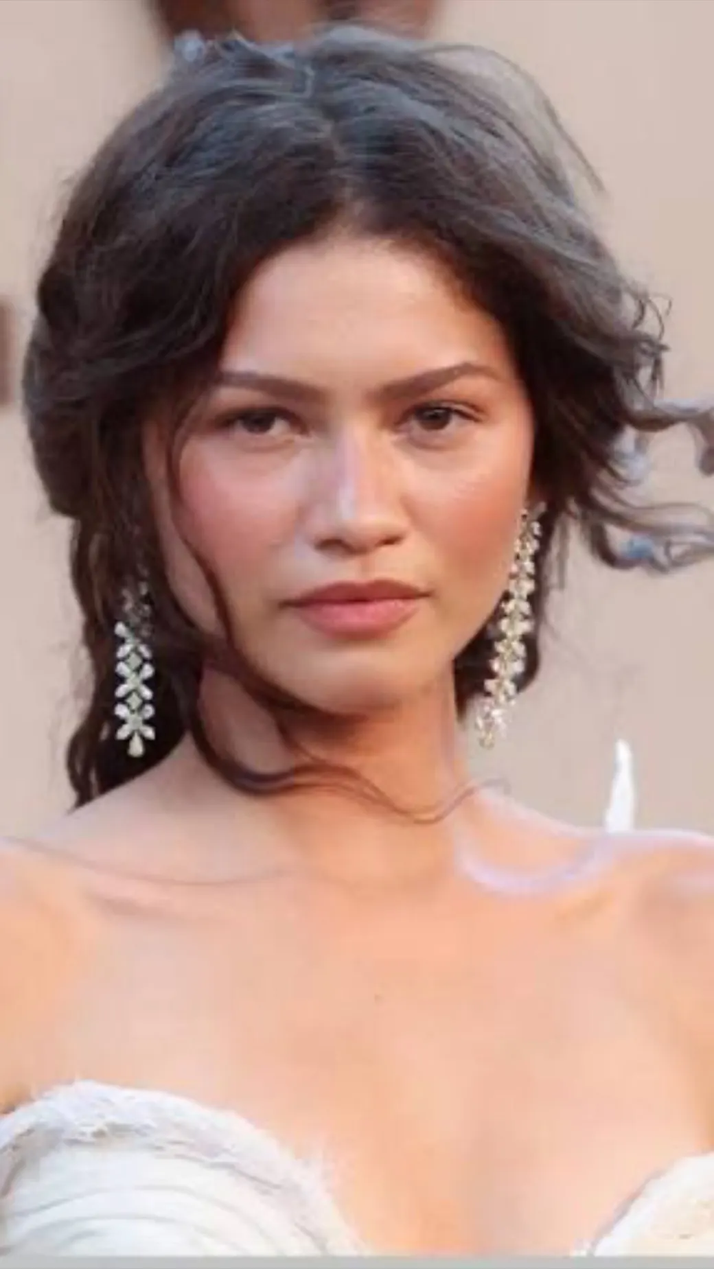 Zendaya'nın Yok Gibi Görünen Makyajı
