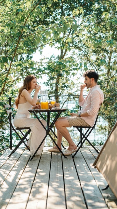 The 4 Zodiac Signs for a Drama-Free Relationship