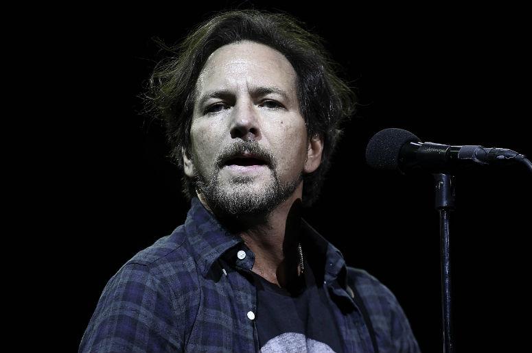 Eddie vedder. Эдди Веддер. Эдди Веддер 2023. Эдди Веддер 2022. Эдди Веддер 1990.