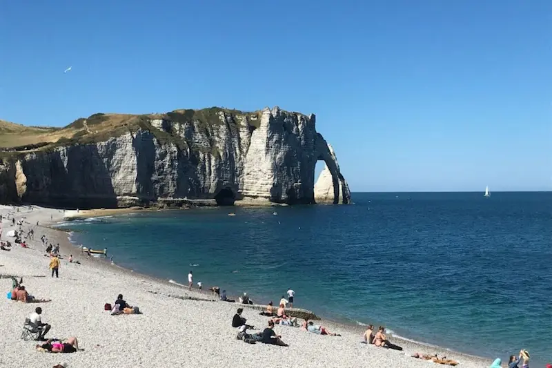 The Mayor of Étretat Arms Seagulls Against Selfie-Tourists: The Battle for the Last Cliff