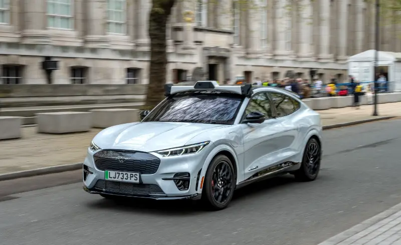 London Calling: Uber Tests Taxis Without Drivers or Conscience
