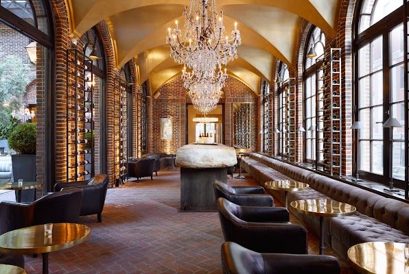 3 Arts Club Cafe at RH Chicago