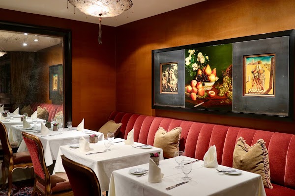 Bacchus Restaurant & Lounge